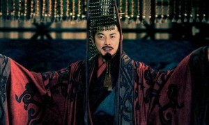 曹操挟天子以令诸侯，汉献帝为何不下令斩了曹操，夺回大权？