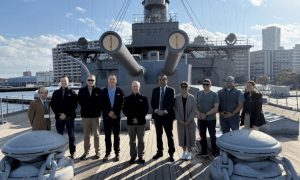 中方舰艇编队刚进钓鱼岛，日本就提出“严正抗议”，不到24小时，美军也掺和进来