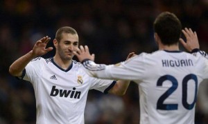 原创
越位摊手挠挠头!伊瓜因这个软脚虾,切尔西还