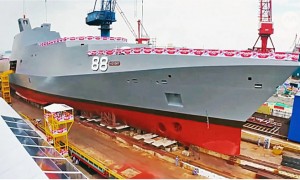 迄今最大、性能最强,新加坡首艘无人机母舰下水